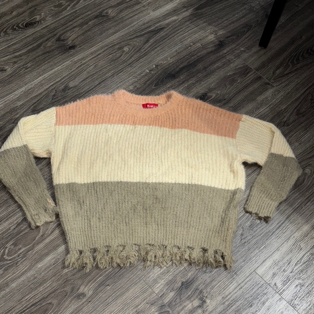 😻Net.153 Cozy Fringed Colorblock Sweater size s
